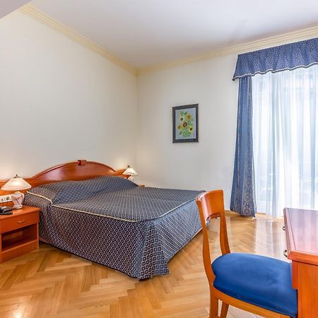 Hotel Galeb Опатія Екстер'єр фото