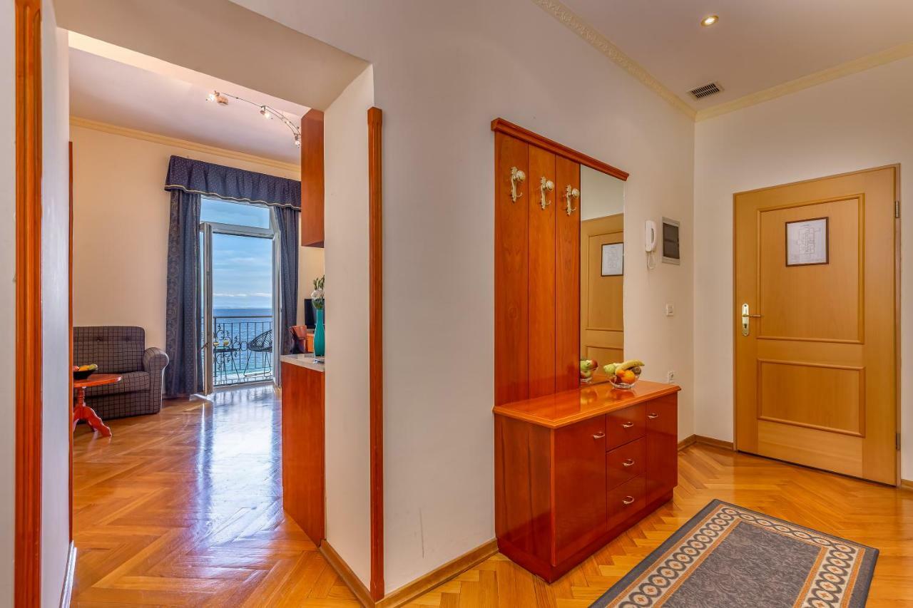 Hotel Galeb Опатія Екстер'єр фото